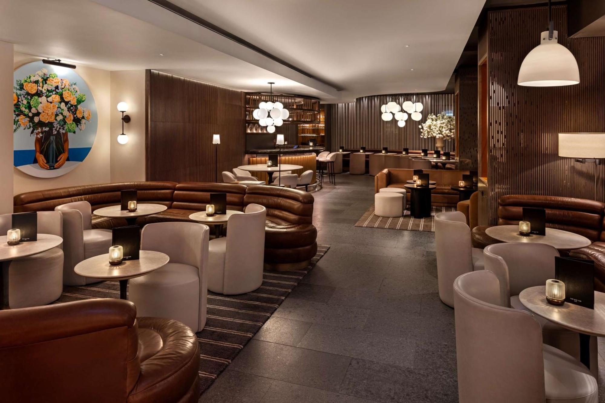 The May Fair, A Radisson Collection Hotel, Mayfair Londres Extérieur photo The lounge at the airport